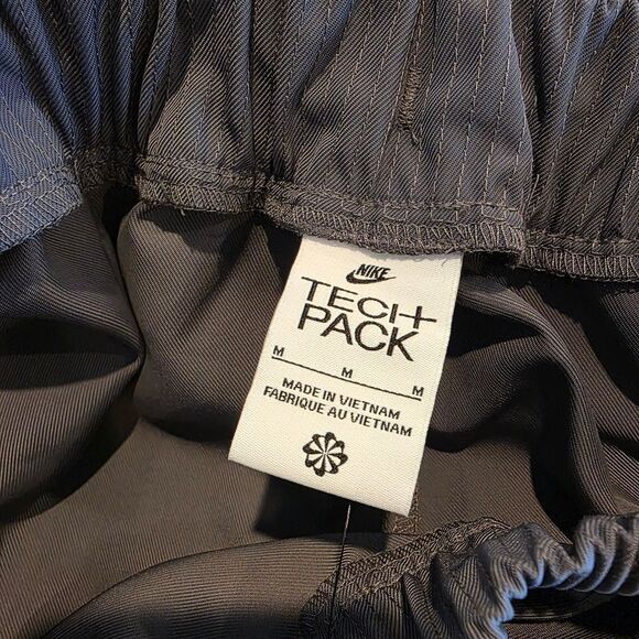 Nike Sportswear Tech Pack Shorts Woven Utility FB7528-068 Gray Men's Medium M LE - Picture 10 of 12